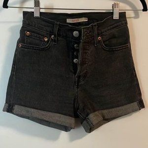 Levis Grey Wedgie Shorts - Size 24